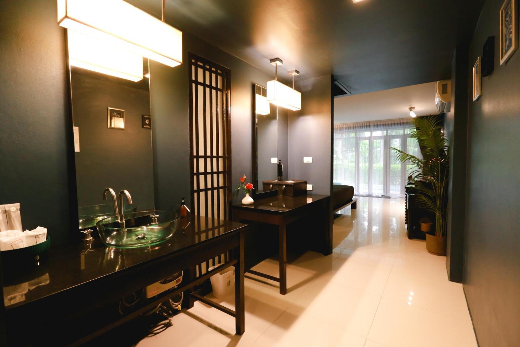 The Bihai HHQ Exterior foto